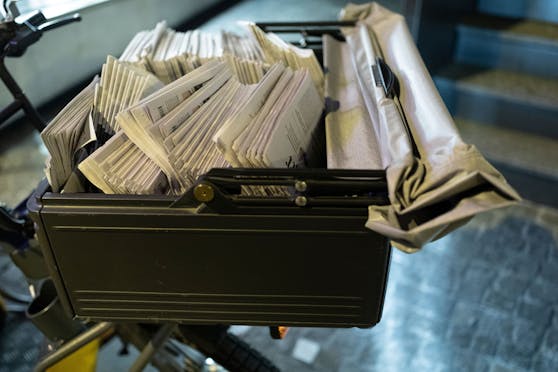 Der Beschuldigte markierte laut Polizei die Wohnungen mit schwarzem Lackstift.