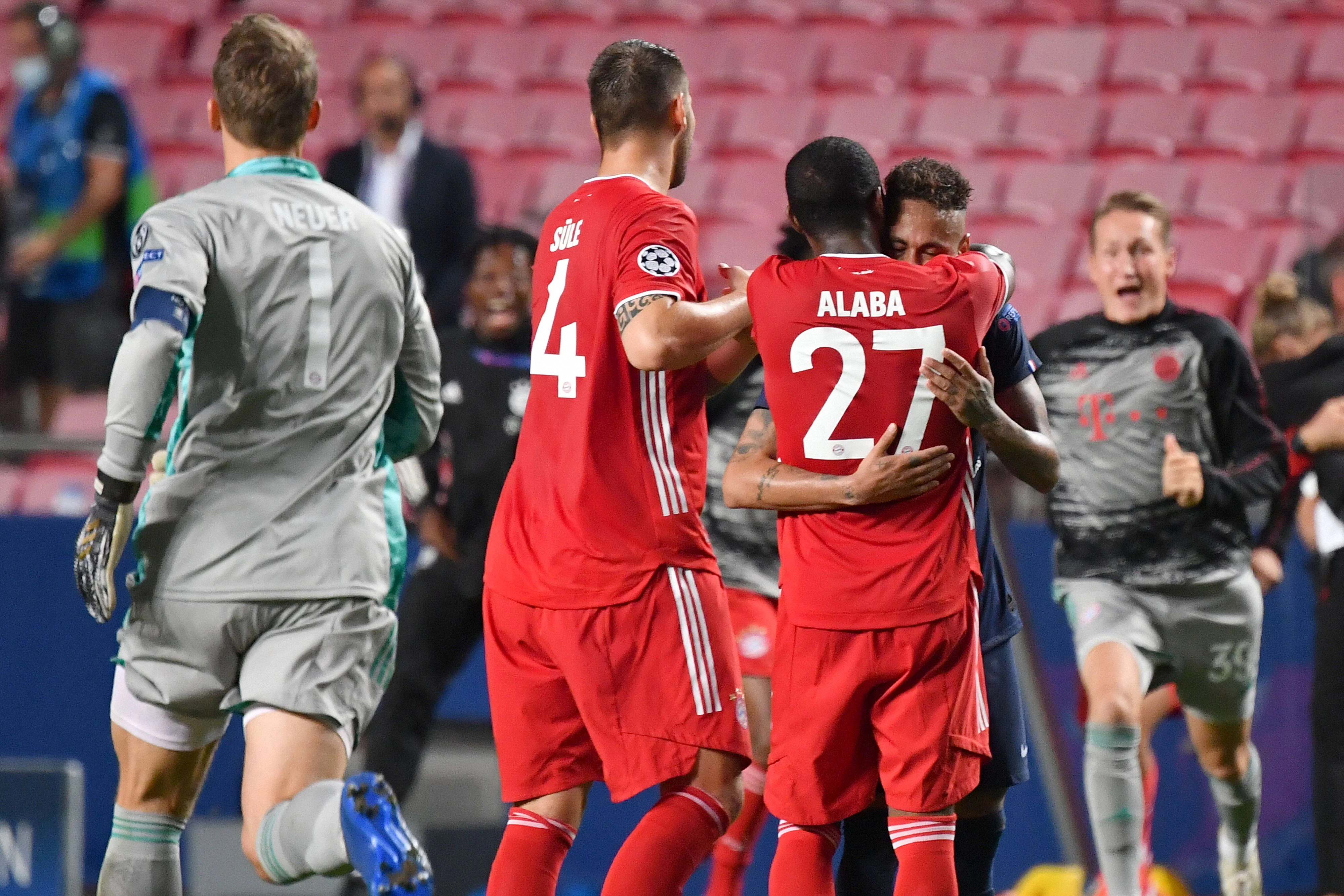 David Alaba tröstete Neymar nach dem Königsliga-Triumph 2020.