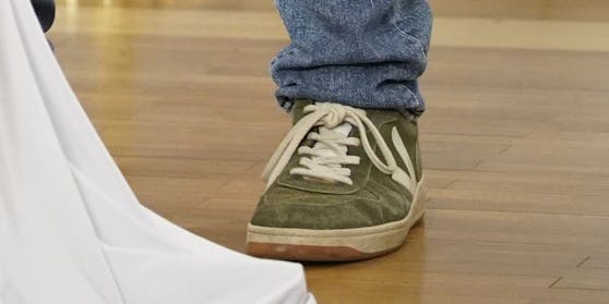 Veja Rio Branco in Kaki, 119,95 Euro.