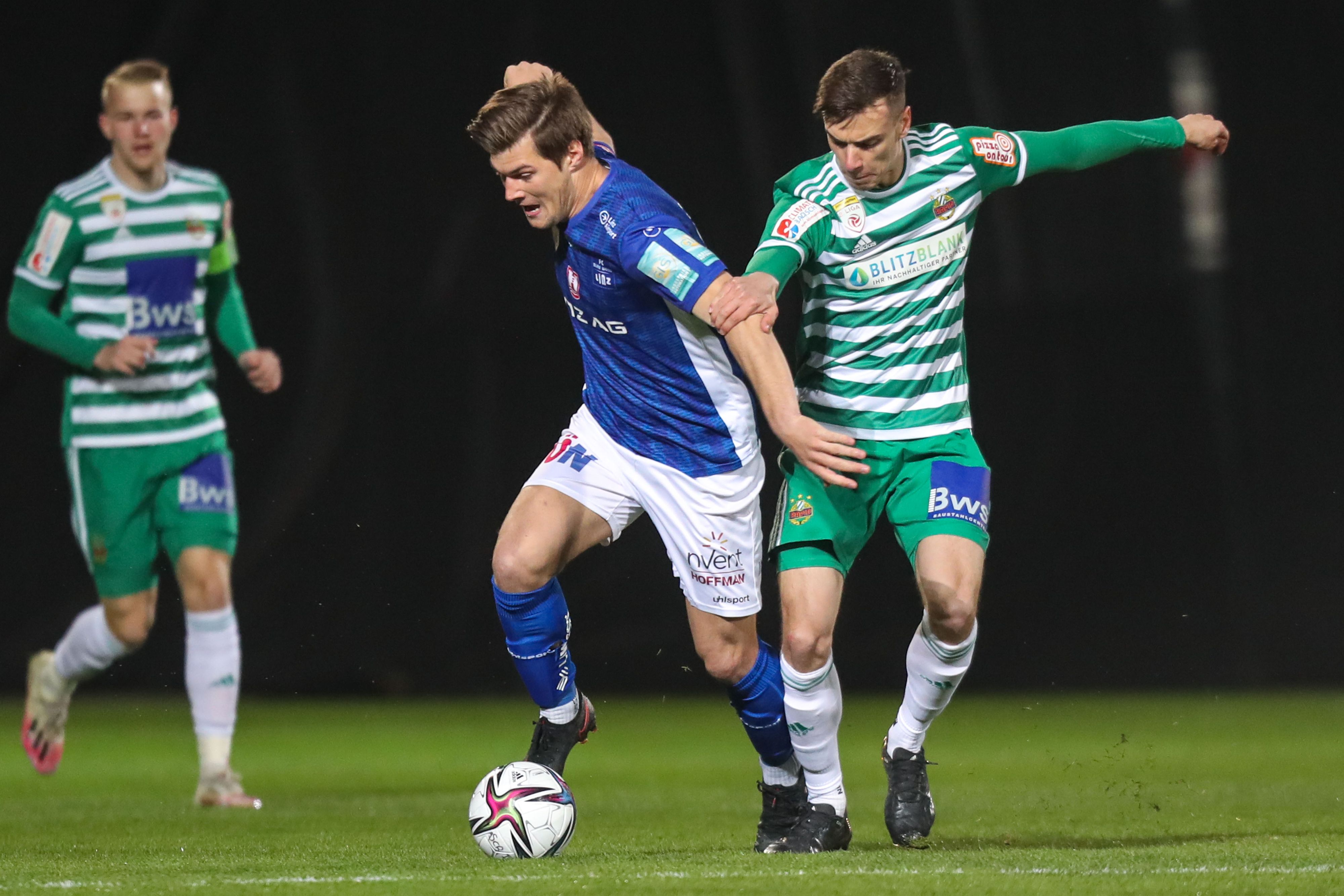 Rapid II gegen Blau Weiß Linz. 