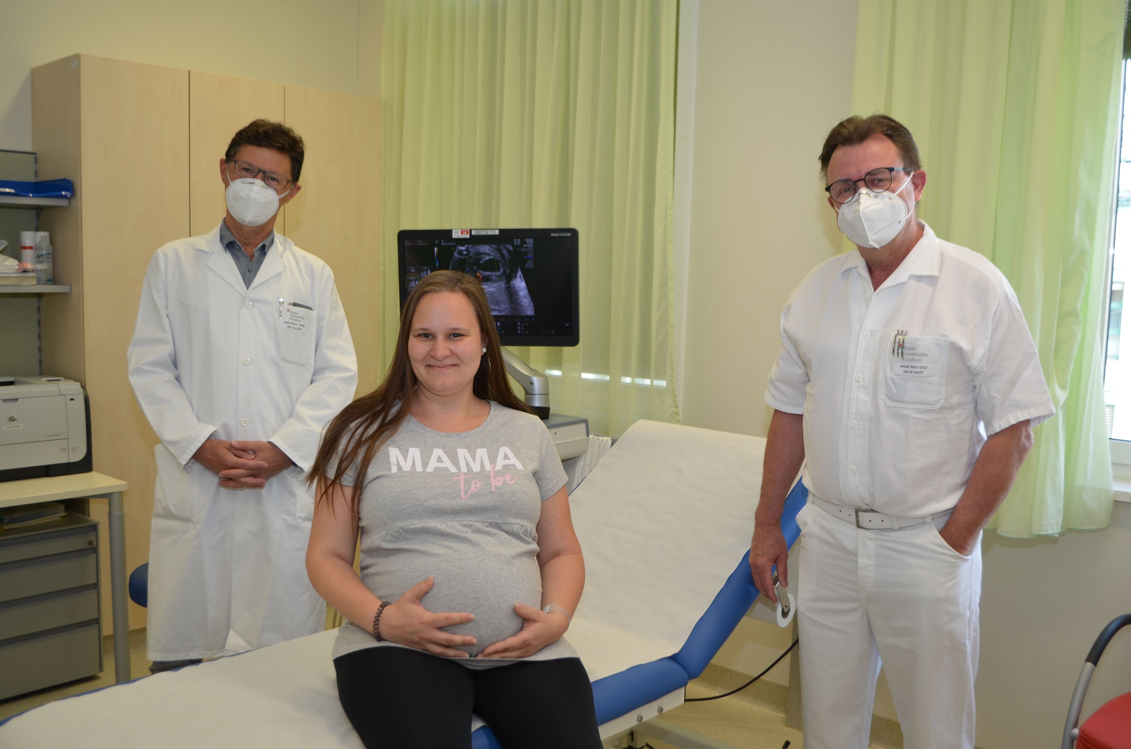 Die Zwillinge konnten am Linzer Kepler-Klinikum durch den Eingriff gerettet werden.