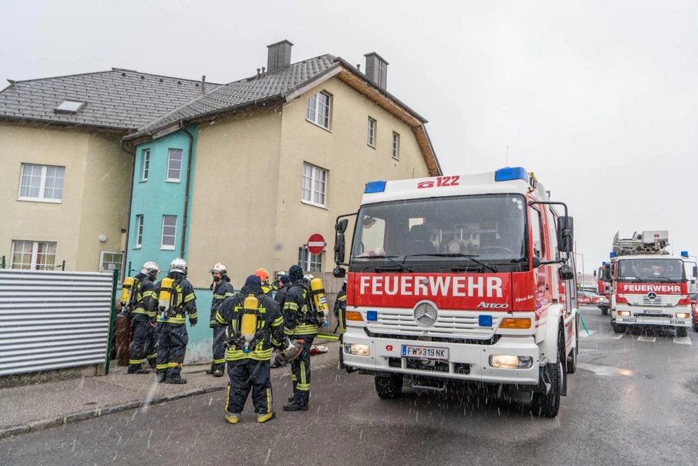 Ein Toter bei Brand