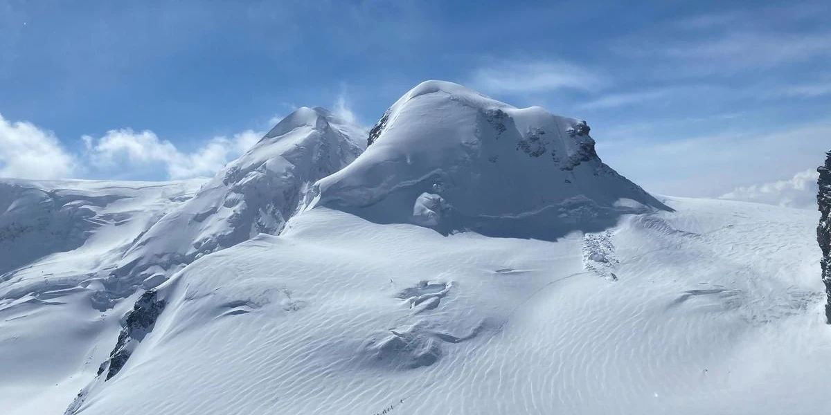 Ein 17-Jähriger stürzte bei einer Bergtour 200 Meter in die Tiefe.