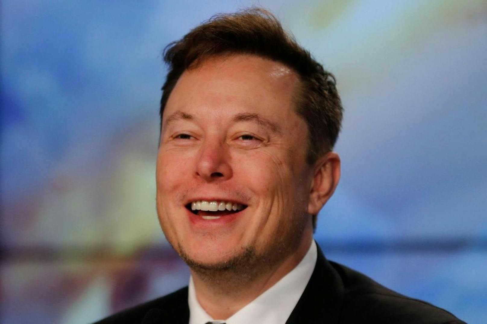 Promis wie Elon Musk bekennen sich öffentlich als Dogecoin-Fans und treiben den Kurs so nach oben.