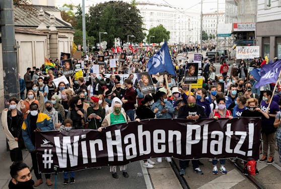 "WirHabenPlatz"-Demonstration in Wien. Die Asylanträge steigen aktuell stark an.