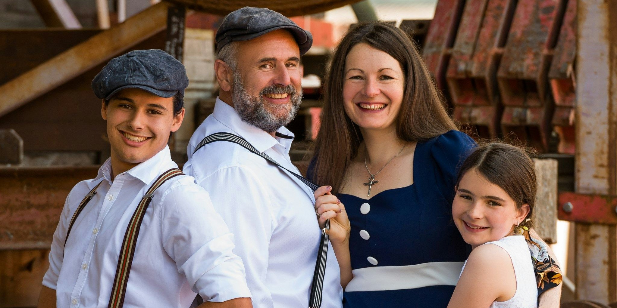Familie Schneider verspricht heiße Sommernächte im Winterhotel.