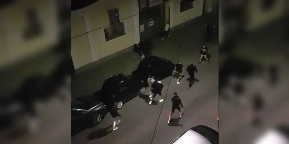 In der Nacht auf Sonntag flohen rund 30 Teenager in Wien-Ottakring.
