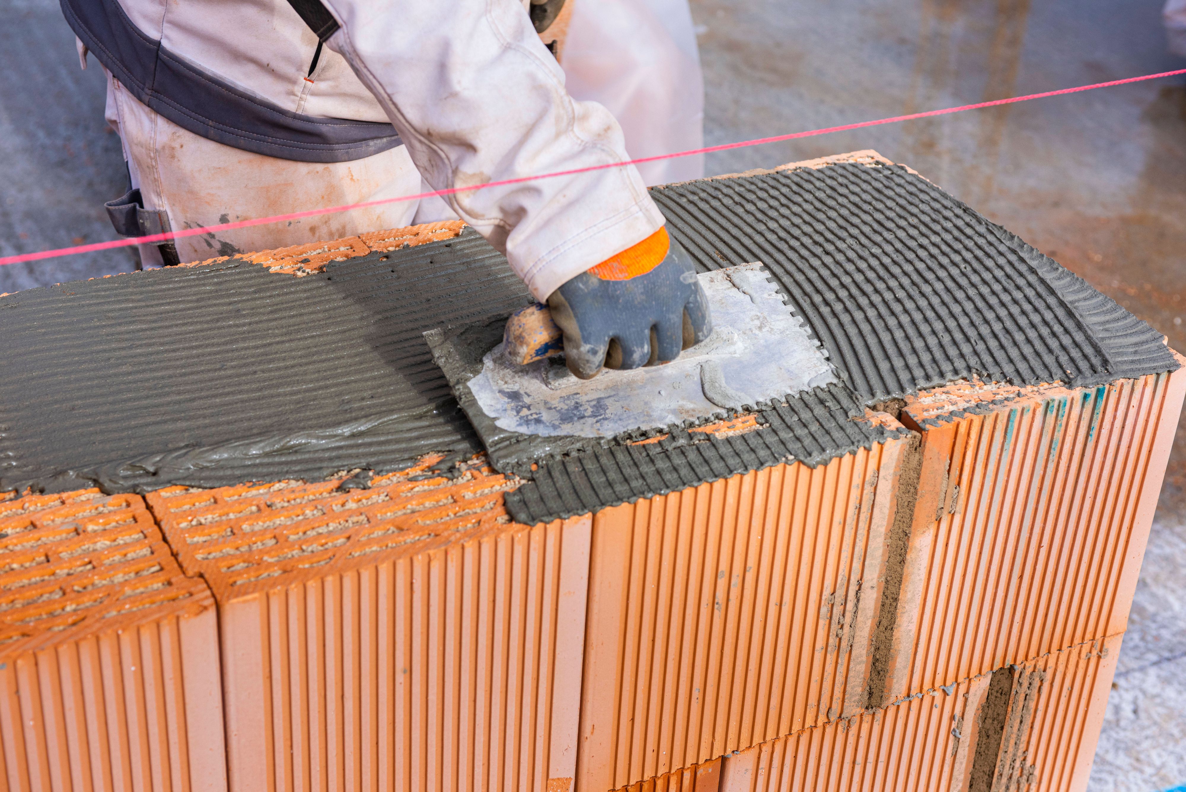 Download von www.picturedesk.com am 18.04.2021 (10:40).  Neubau von einem Einfamilienhaus mit Handwerk - 20190307_PD16921 - Rechteinfo: Rights Managed (RM)