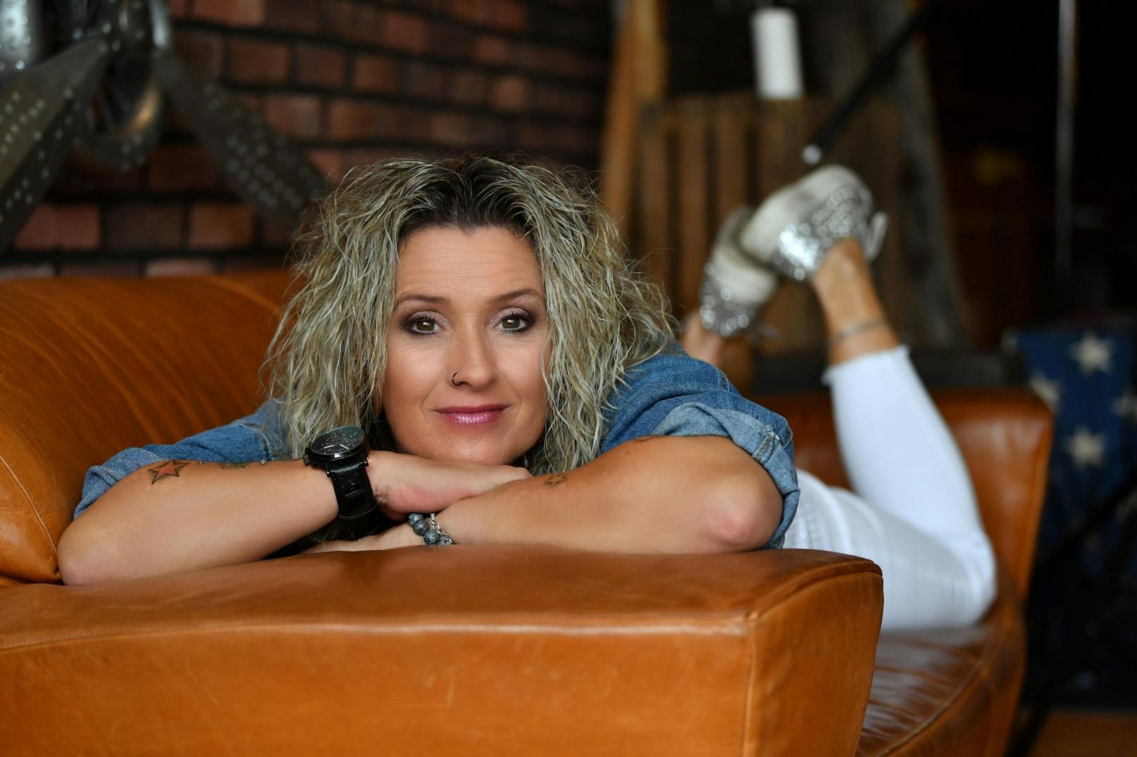 Mit ihrem Album "Splitter aus Glück" hat <strong>Daniela Alfinito</strong> zum zweiten Mal in Folge Platz 1 der Album-Charts in Österreich, Deutschland und in der Schweiz erreicht.