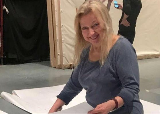 Die mumifizierte Leiche der erfolgreichen Set-Designerin Evelyn Sakash wurde am 30. März 2021 in Queens gefunden.