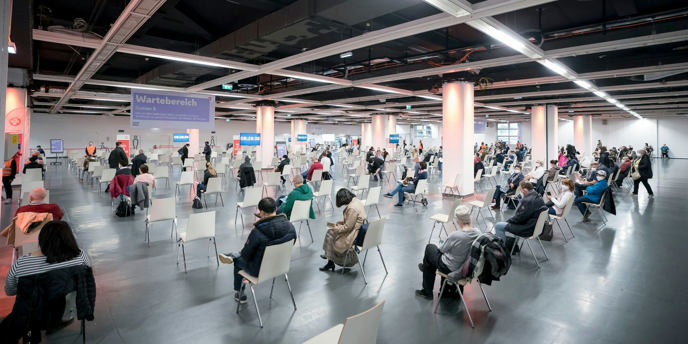 Gesundheitsminister Mückstein Impfstraße