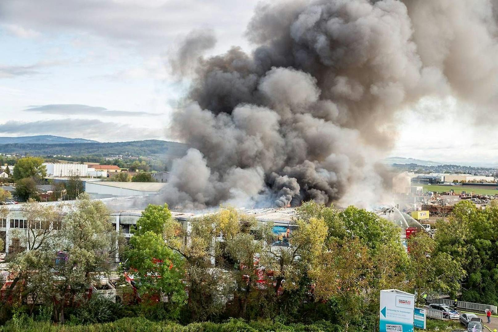 Im Herbst 2019 explodierten in Hörsching 6.500 Deospray-Dosen.