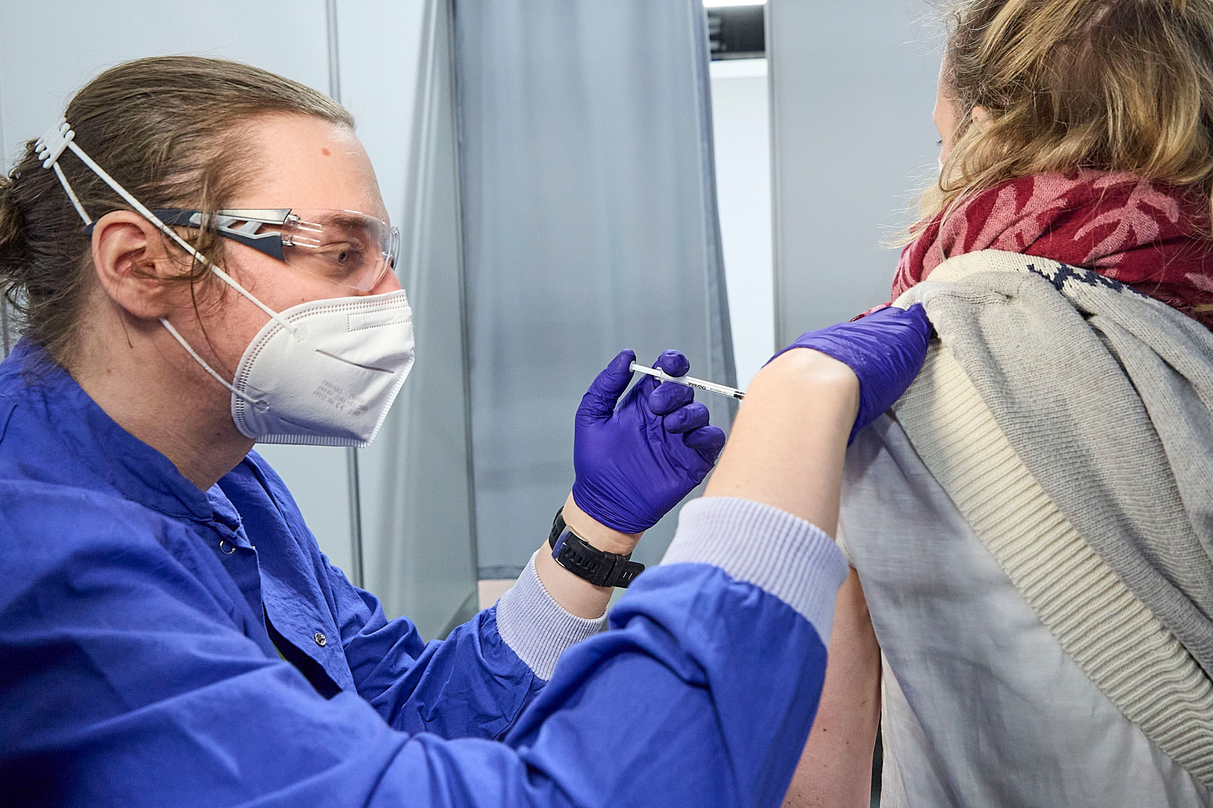 286 Personen wurden in zeitlicher Nähe ihrer Impfung im Spital behandelt.