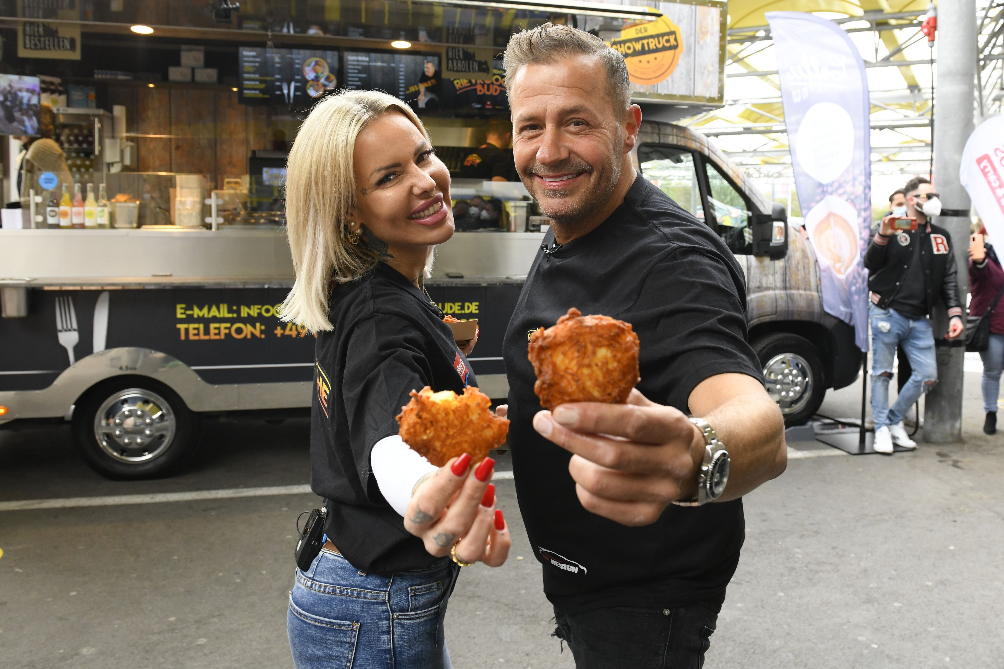 Gemeinsam mit Desiree wollte Willi durch Deutschland touren und essen verkaufen.
