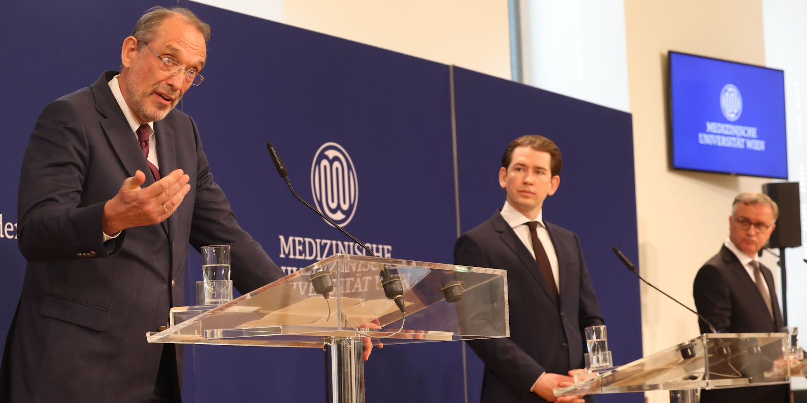 Bildungsminister Faßmann, Kanzler Kurz, MedUni-Rektor Müller