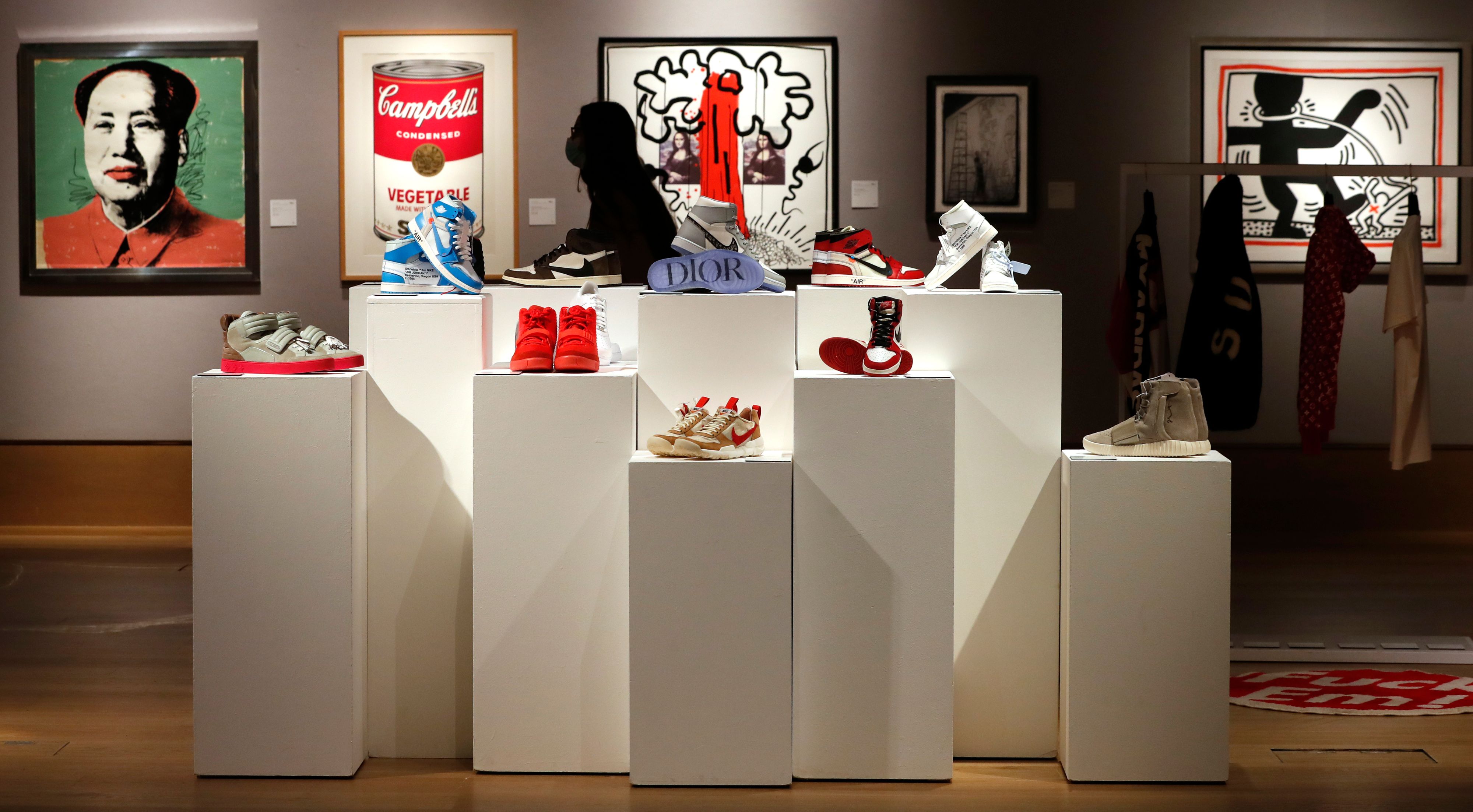 Einige limitierte Sneakers, die ebenfalls deutlich teurer weiterverkauft werden können