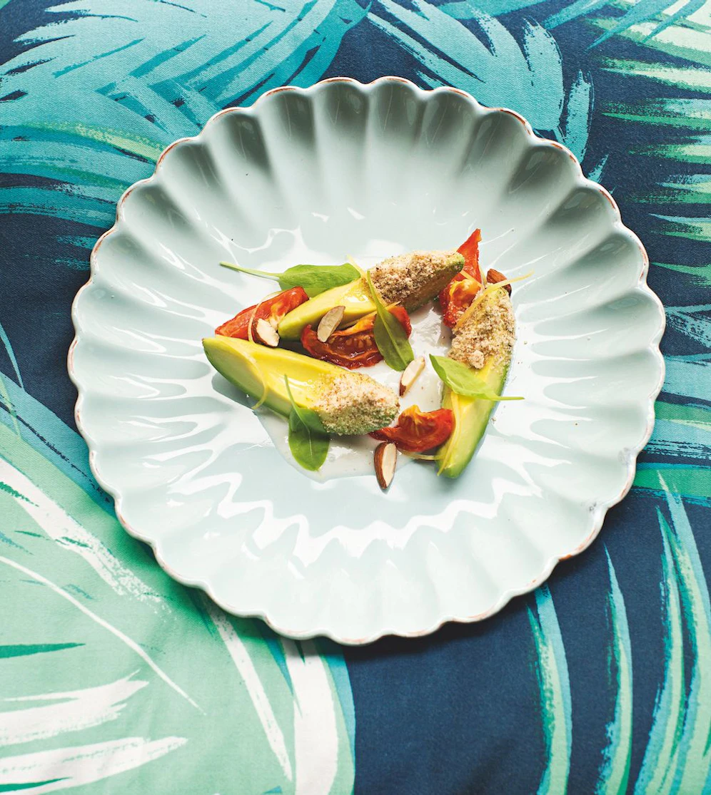 Avocado mit Mandel und Zitrone