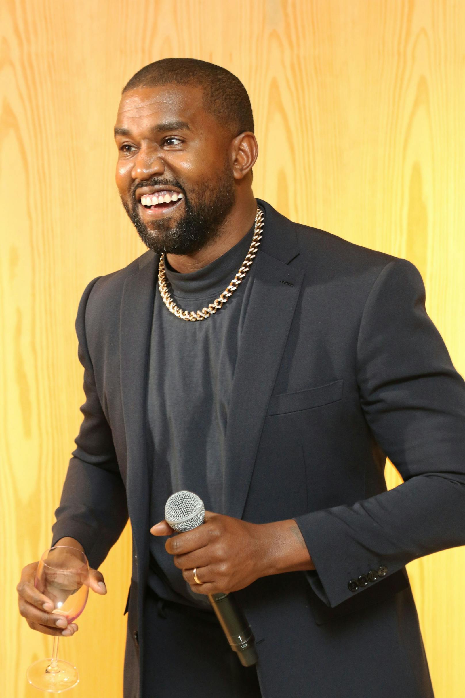 Kanye West verscherbelt Designerklamotten für 20 Euro