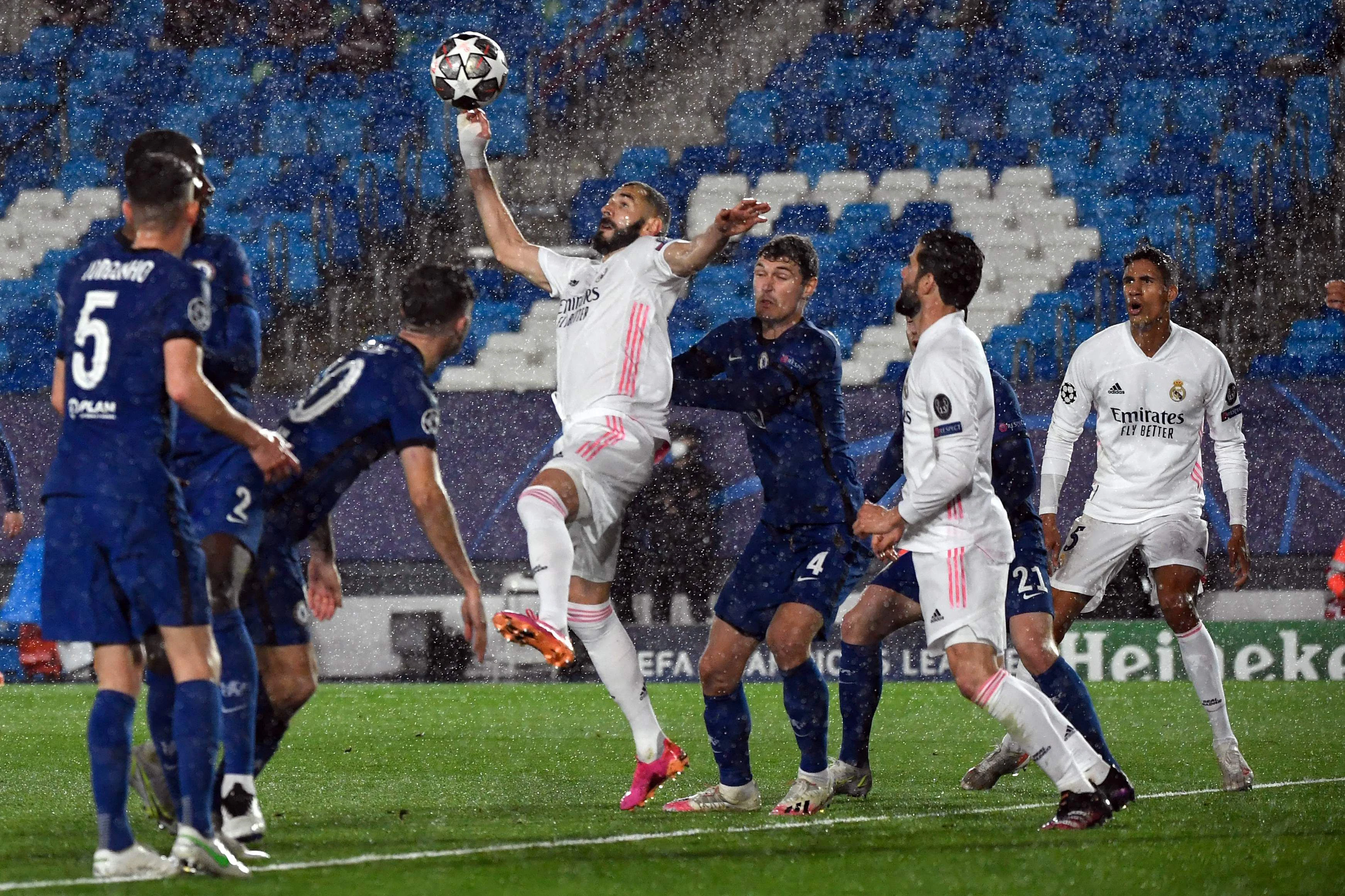 Karim Benzema trifft zum 1:1.