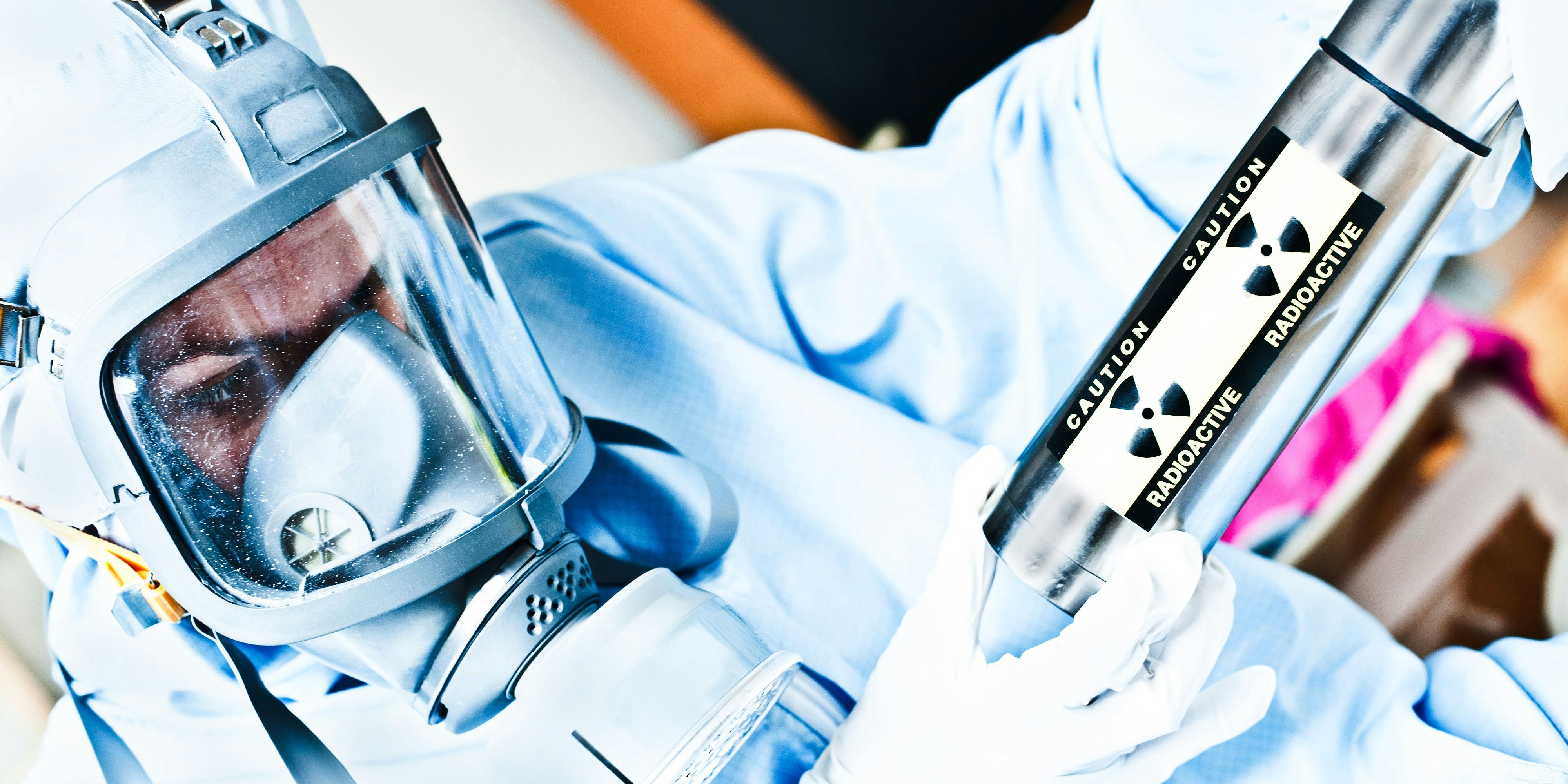 Radioaktivität, Schutzanzug