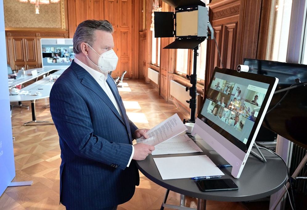 Bürgermeister Michael Ludwig berätam Donnerstag erneut mit Experten das weitere Vorgehen der Stadt Wien. Archivbild vom 27. April 2021