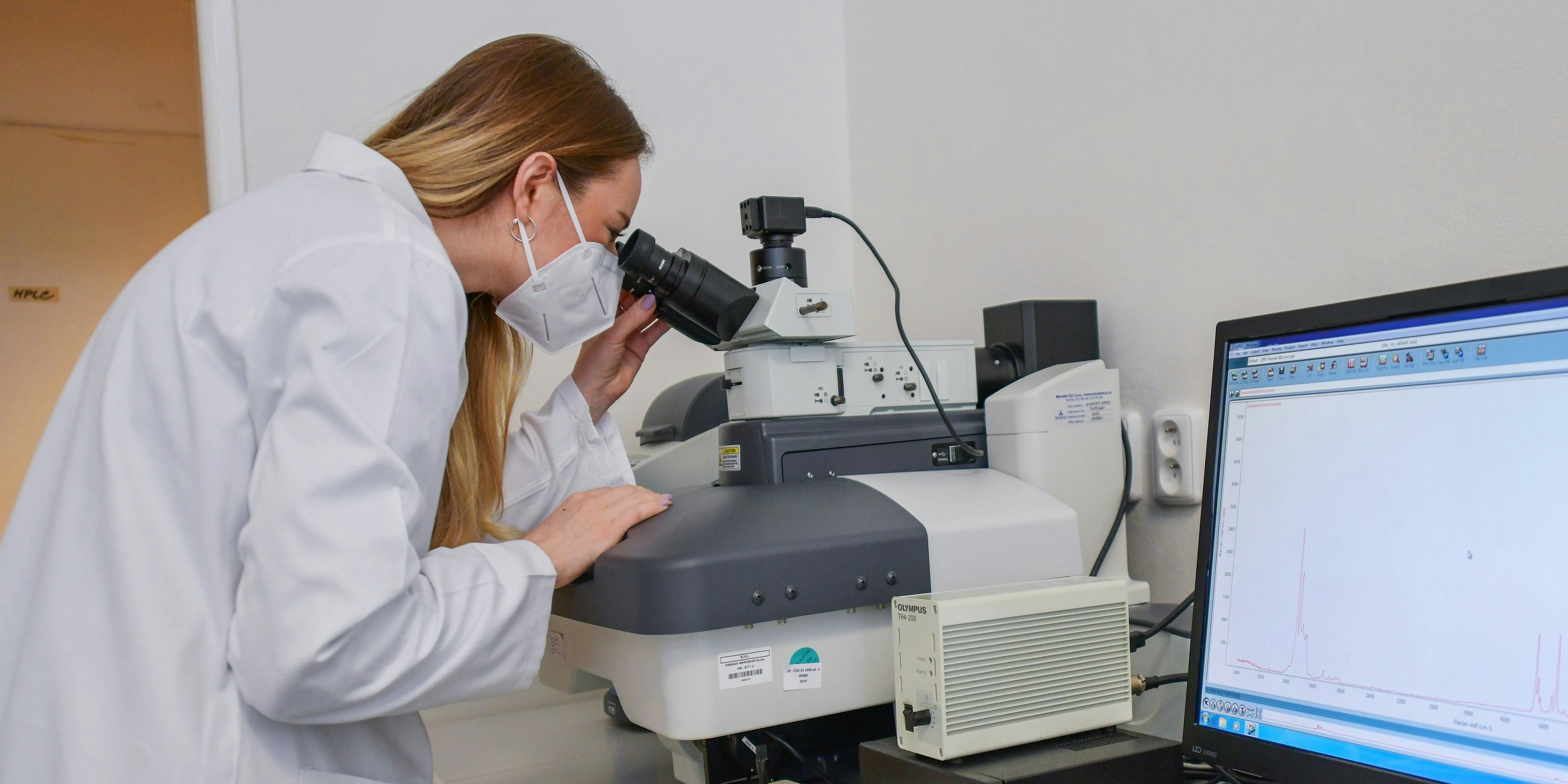 Eine Untersuchung in einem Labor. Symbolbild