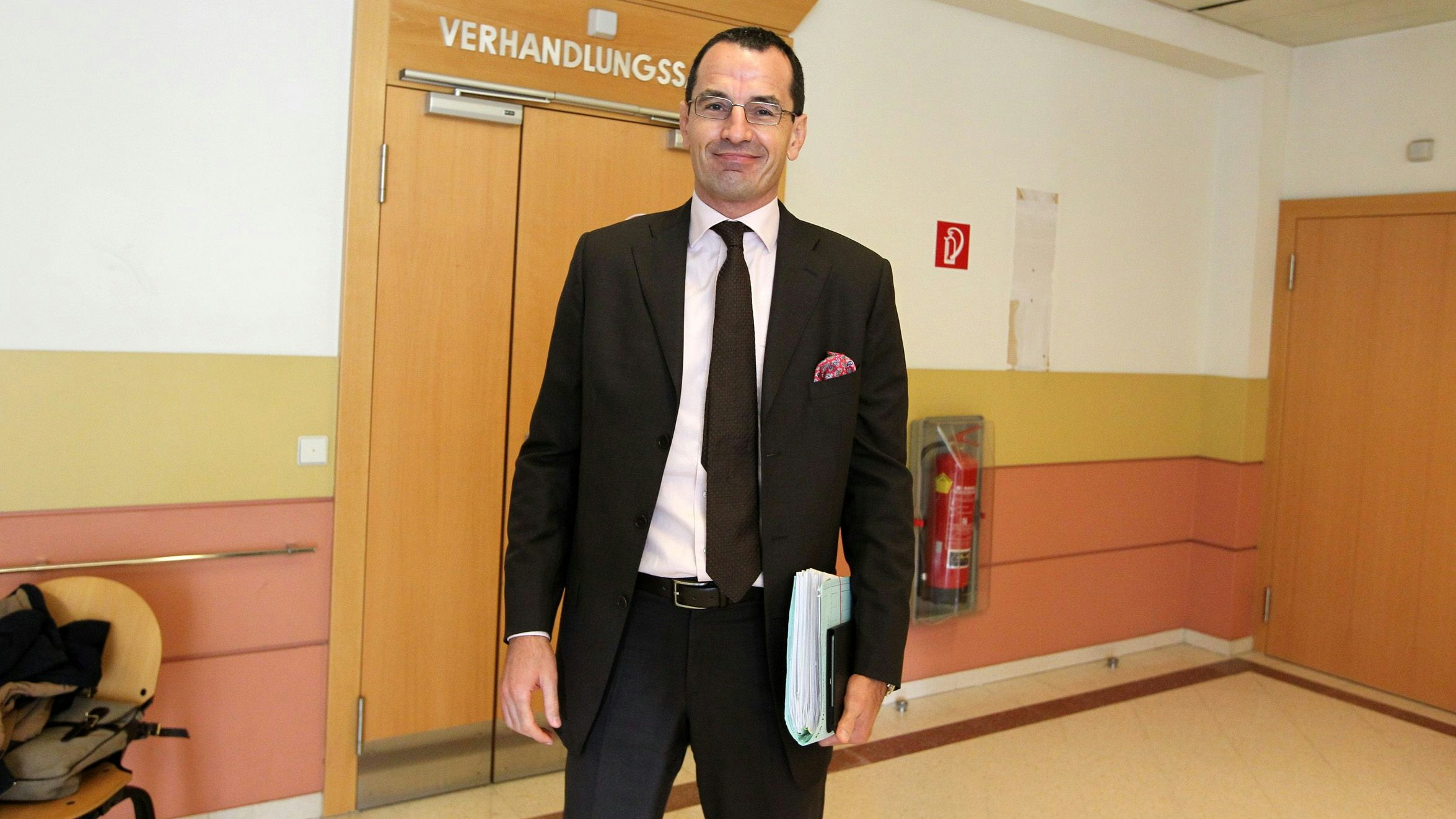 Star-Anwalt Michael Rami vertritt Teichtmeister.