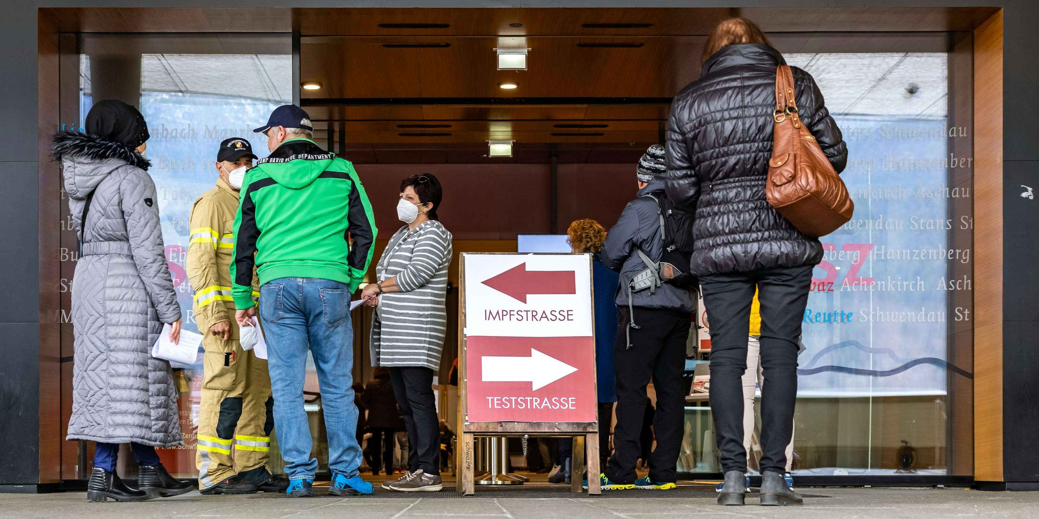 In Tirol startet die Impf-Terminvergabe für Über-50-Jährige.