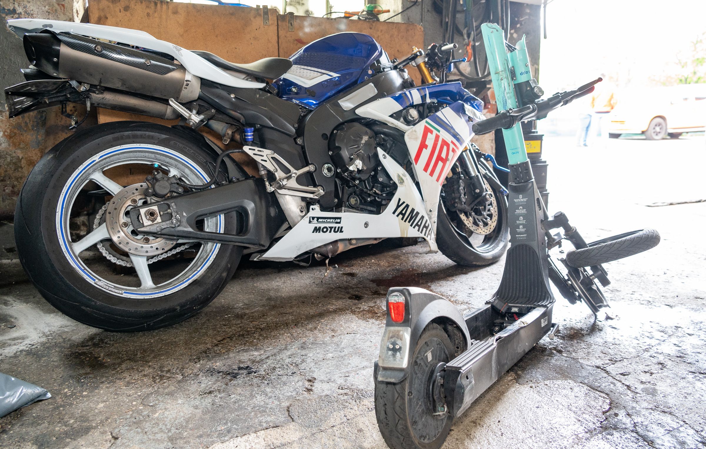 Der Biker raste in Linz gegen einen Scooter – beide Lenker starben.