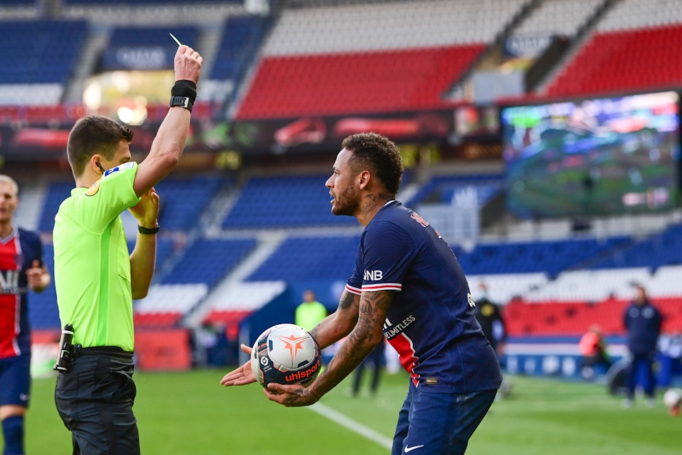 Neymar sieht bei der PSG-Pleite Gelb-Rot.&nbsp;