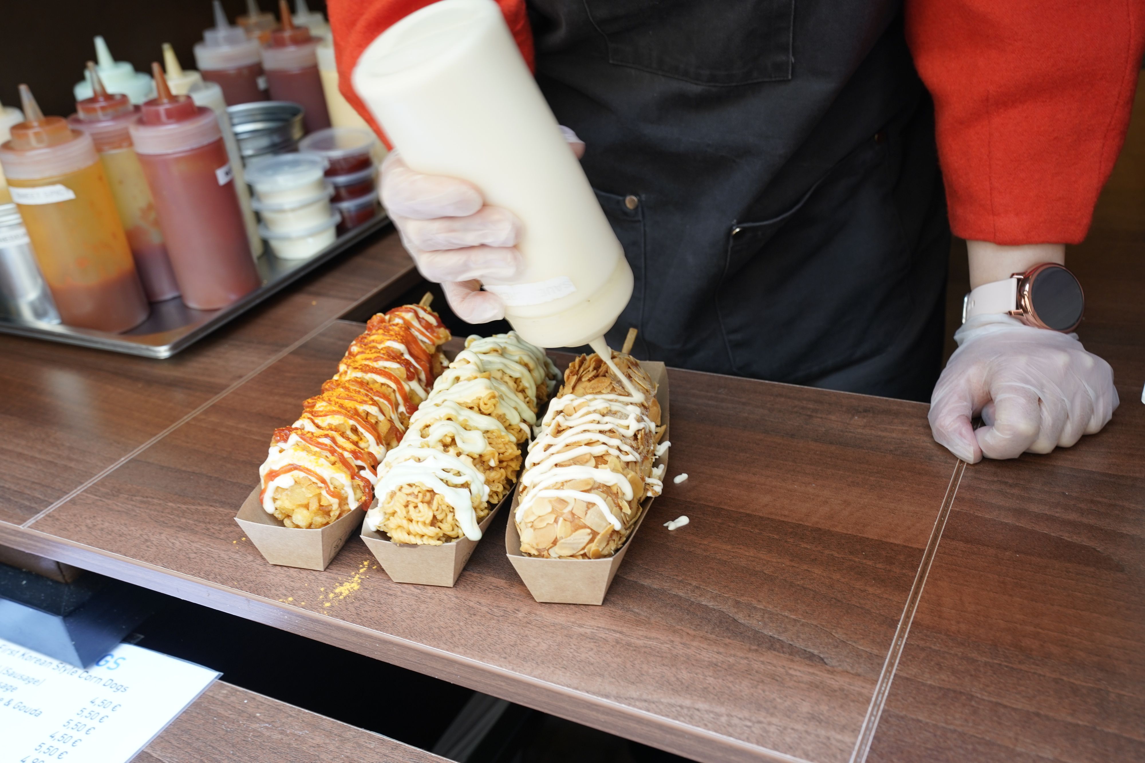 Der Kor-Dog ist ein koreanischer frittierter Hotdog.