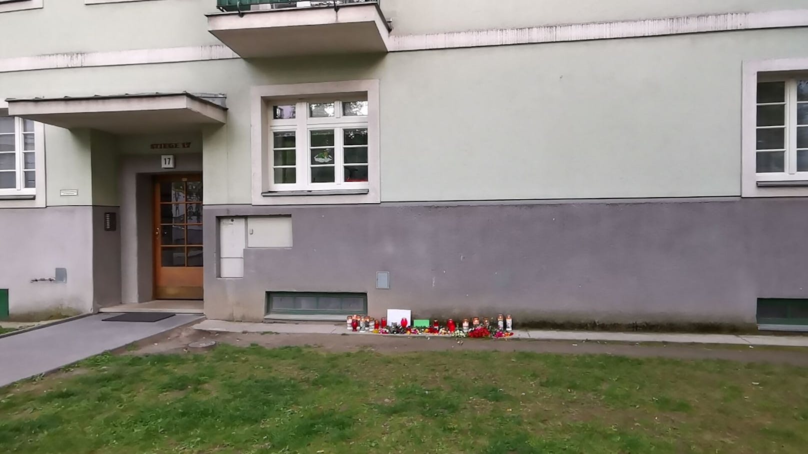 Nicht einmal 24 Stunden zuvor war eine zweifache Mutter, Bewohnerin des Gemeindebaus Winarskyhof in der Brigittenau, mit Schüssen getötet worden. Tatverdächtig: Ihr Ex-Lebensgefährte.