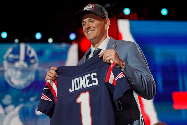 Nfl Draft Wird Dieser Bubi Der Neue Tom Brady Sportmix Heute At