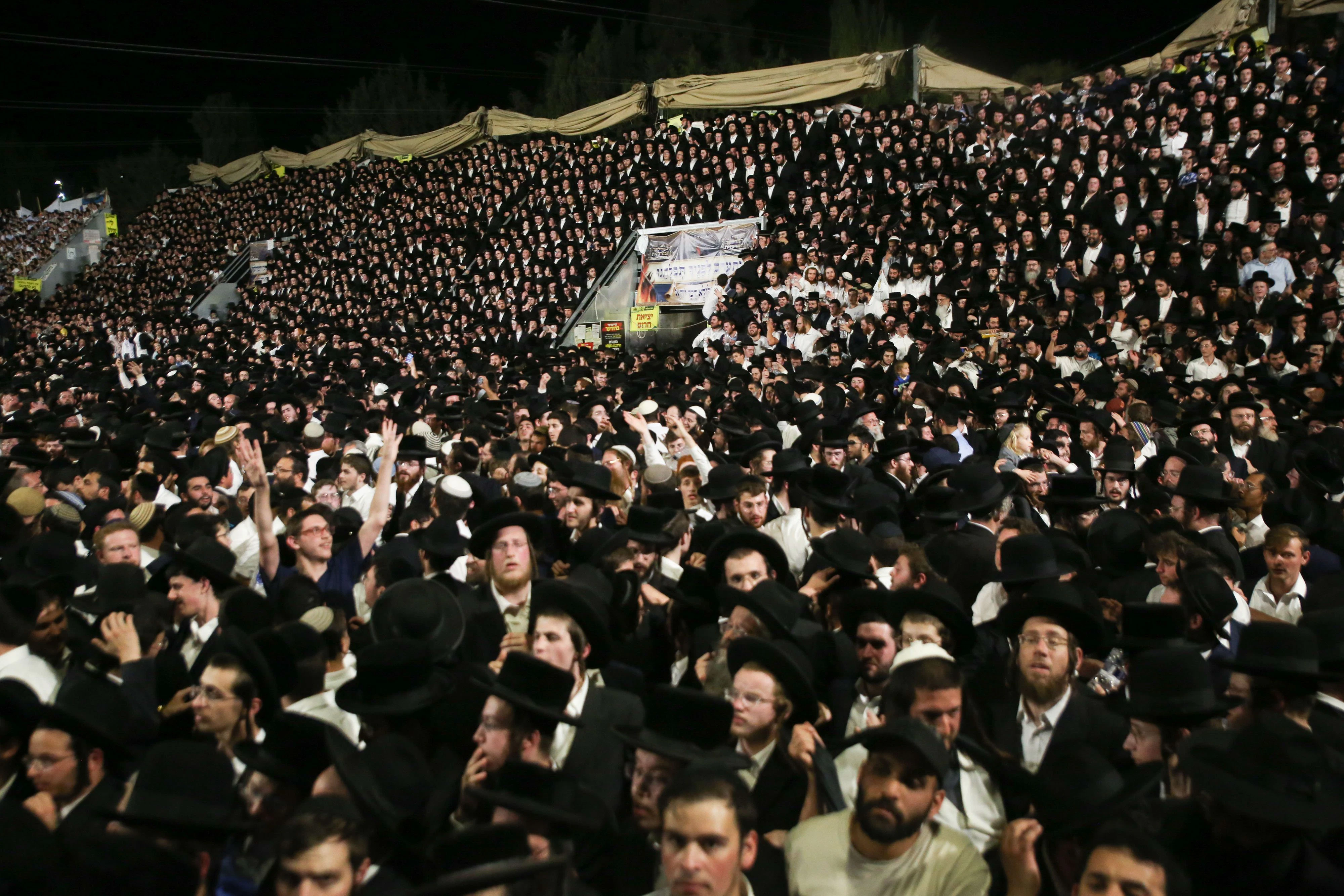 Bei einer Massenpanik an einer jüdischen Pilgerstätte im Norden Israels sind dutzende Menschen ums Leben gekommen.