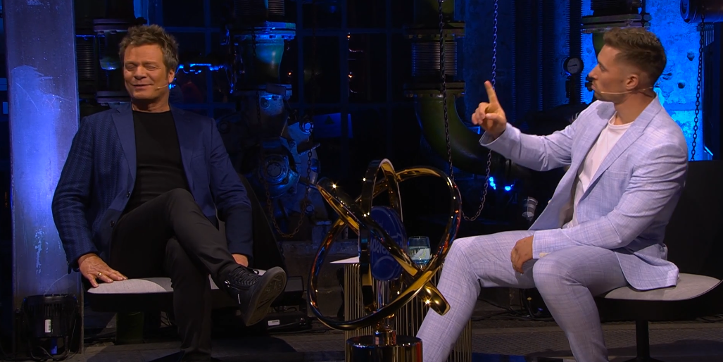 Ramon Roselly vergisst bei seinem Auftritt im DSDS-Finale nicht auf den Mann, dem er seine Karriere verdankt.<br>