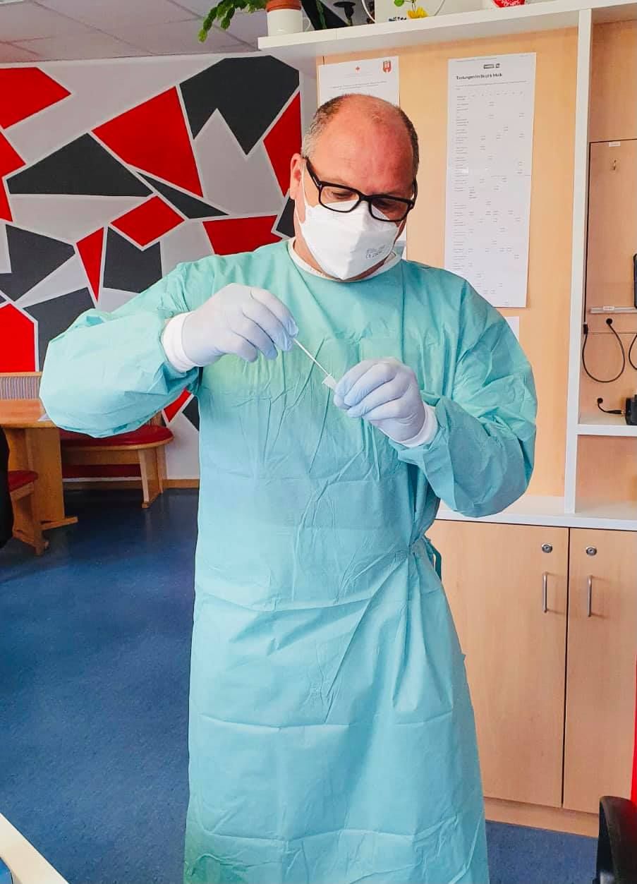 Im Dienste für die Menschheit.