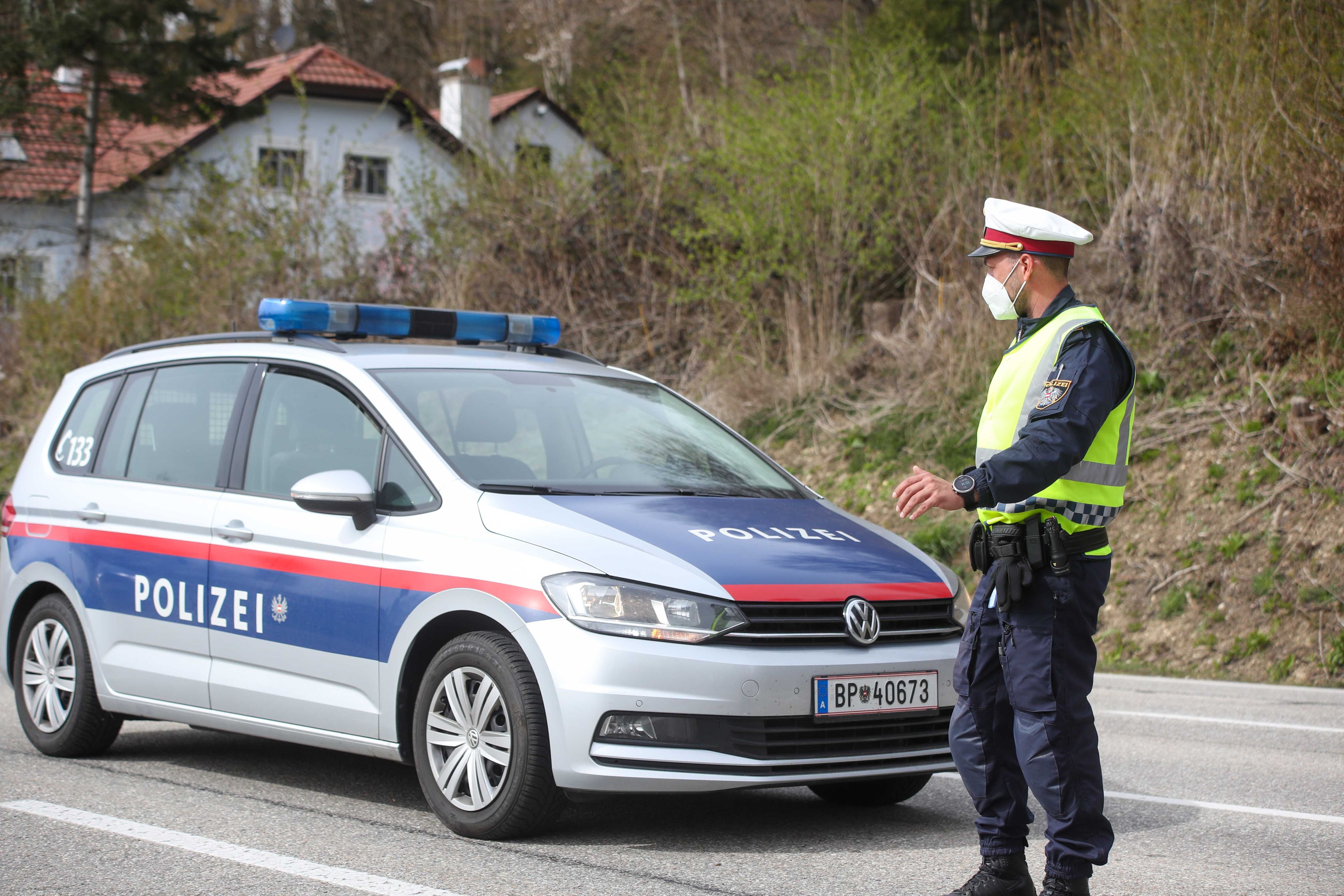 04.04.2021, Wildenau, AUT, Ausreisekontrollen, Fototermin, Aktuelle Bilder, Wildenau, im Bild Ausreisekontrolle, Wildenau, Pressefoto Scharinger © 2021, PhotoCredit D. Scharinger