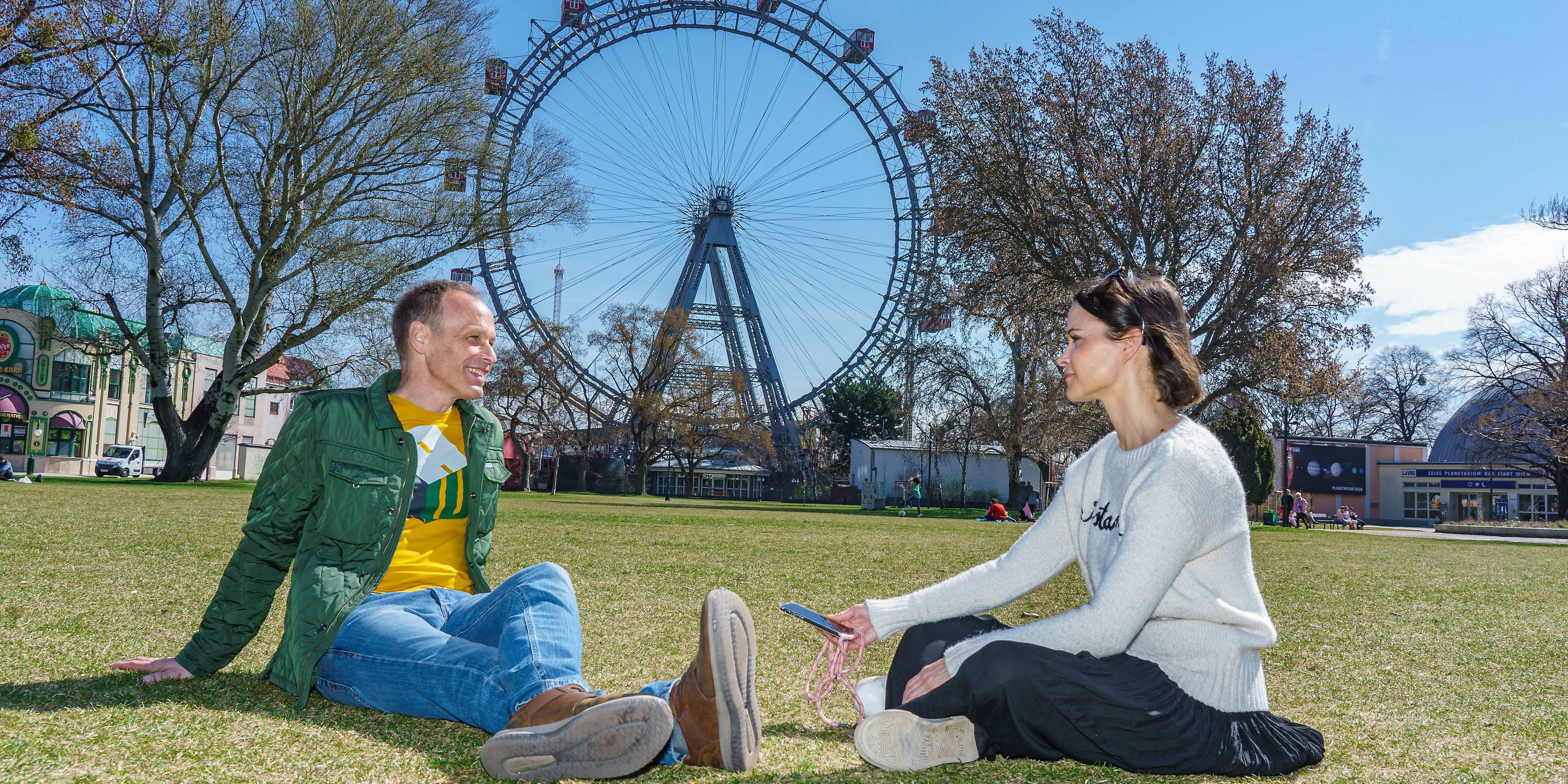 ORF Moderator Marcus Marcus Wadsak und Romina Colerus im Wiener Prater