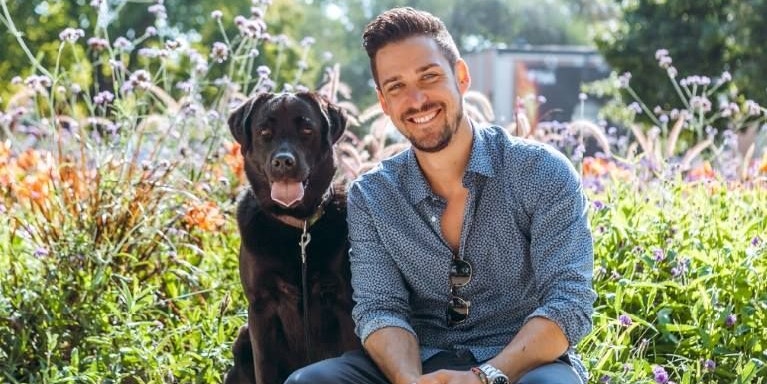 Andreas Moravec mit seiner Hündin Haily