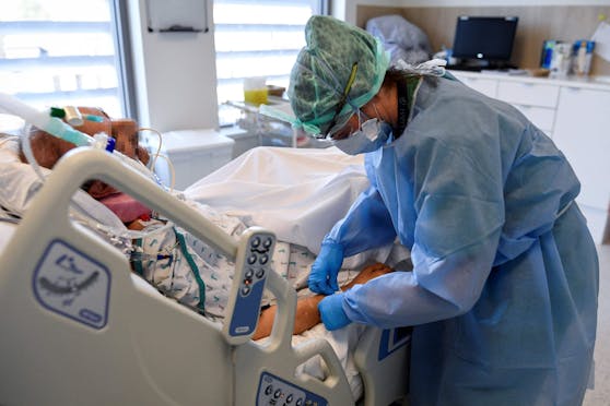 Die Zahl der Corona-Intensivpatienten nähert sich der dramatisch hohen Marke von 600.