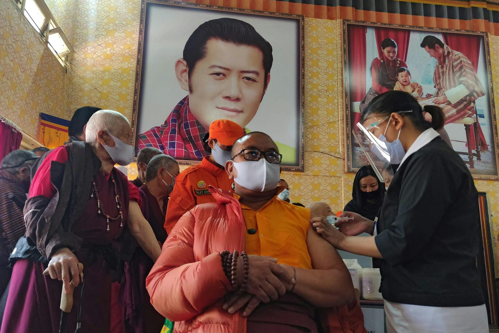 Das exotische Himalaya-Königreich Bhutan impfte 470.000 Einwohner in nur neun Tagen.