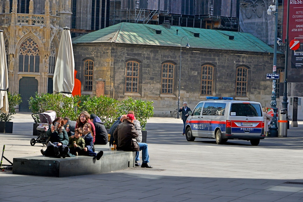 Auf Grund der angespannten Corona-Situation besteht seit 1. April in Wien die FFP2-Maskenpflicht an bestimmten Plätzen.