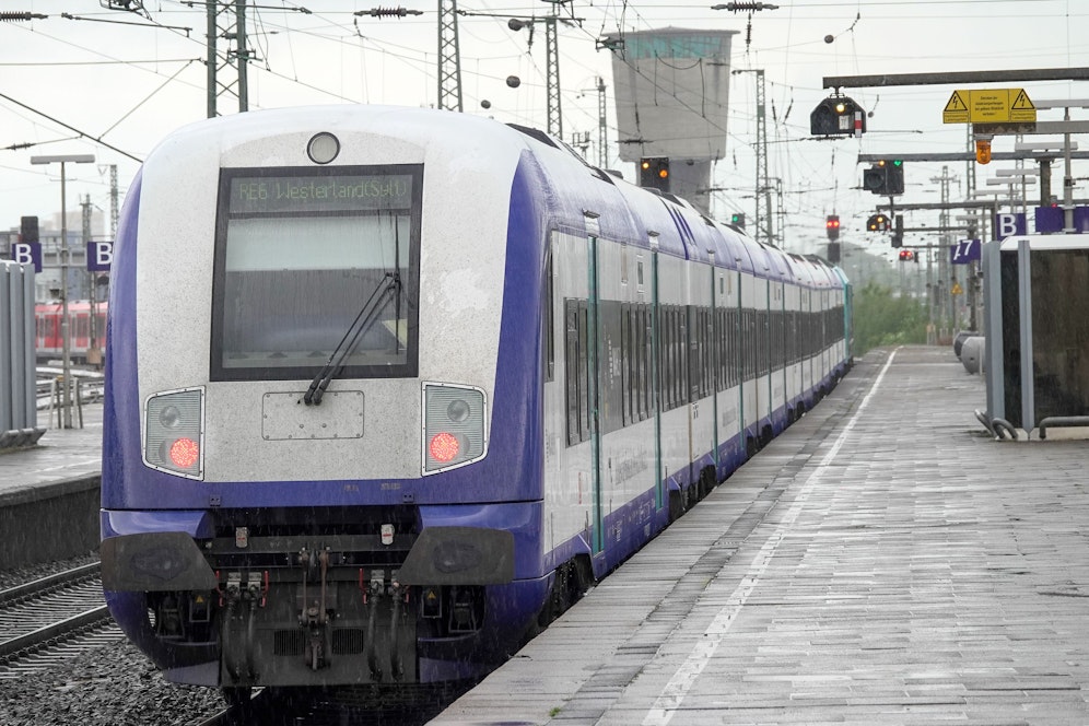 Am Samstagmorgen lag der Fernverkehr in Norddeutschland vorübergehend lahm.