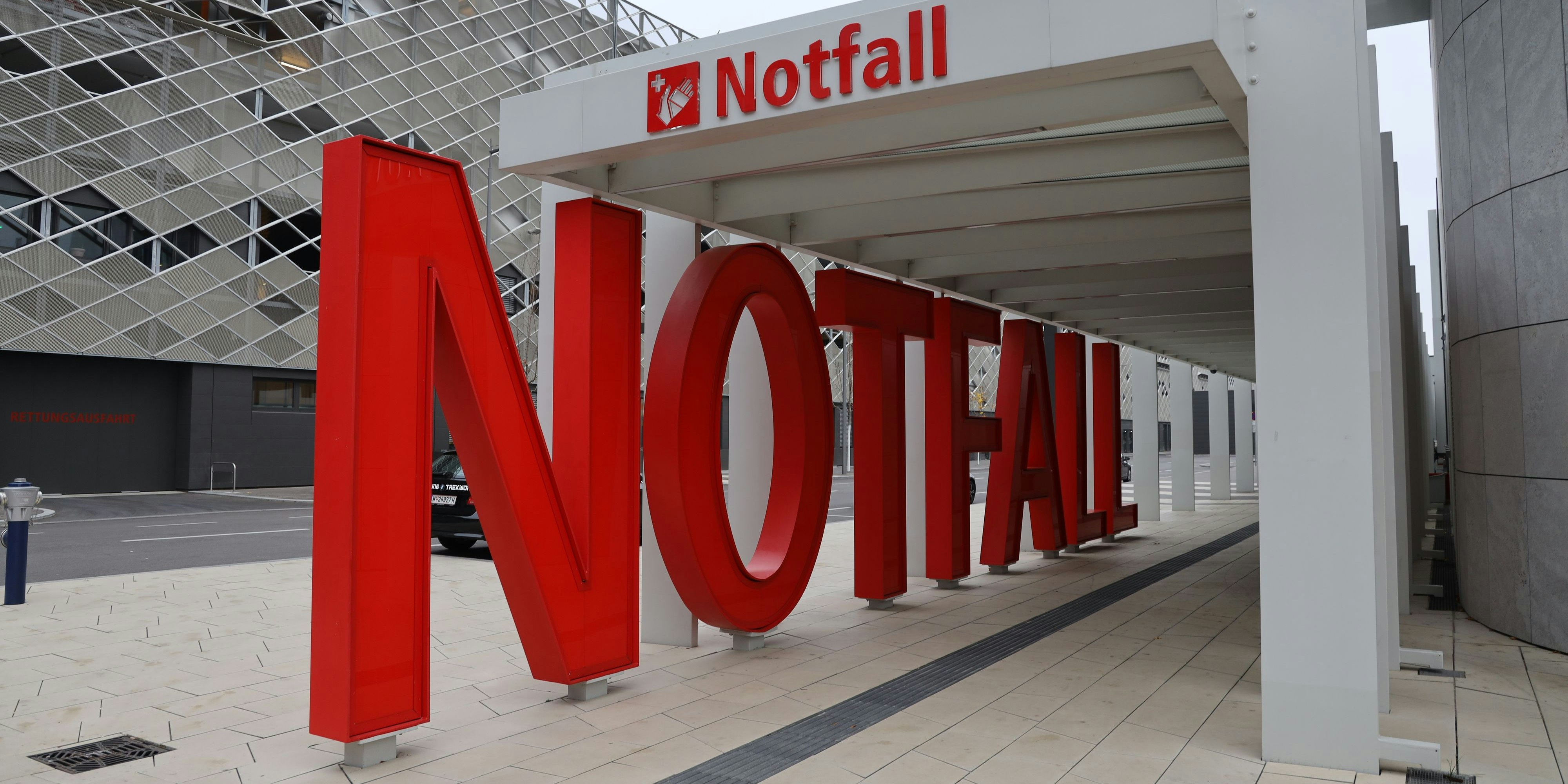 Notfall 12 Stunden nach der Impfung: Ein Wiener starb im Klinikum Floridsdorf.