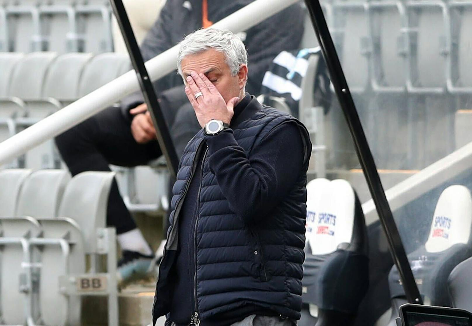 Star-Coach Jose Mourinho zeigte sich zutiefst betroffen. 