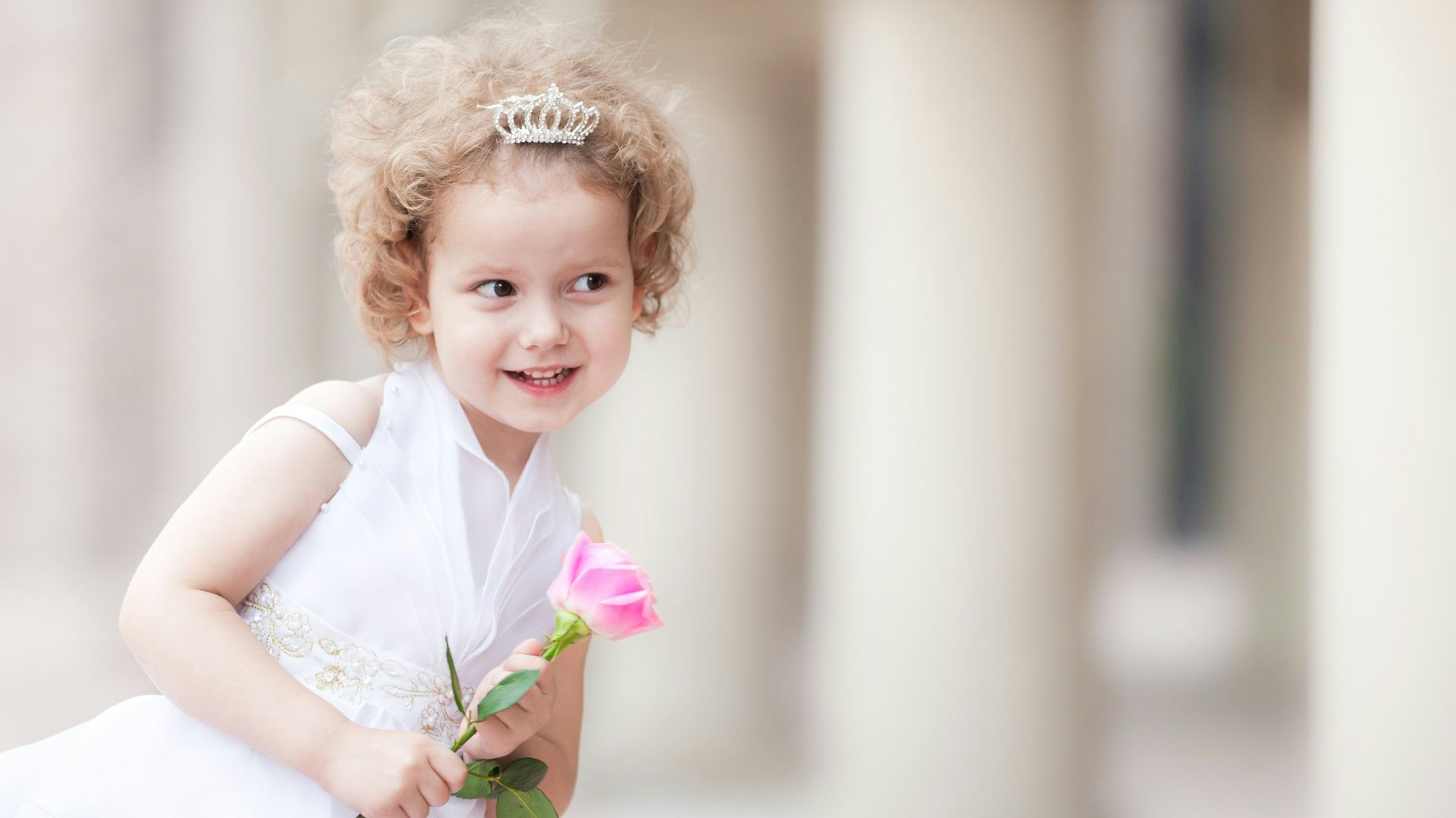 Kleine Prinzessinen tragen nun vermehrt märchenhafte Namen. 