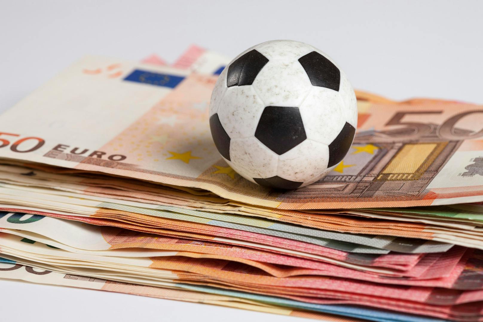 Wiener Fußballfan knackt 221.000-Euro-Jackpot