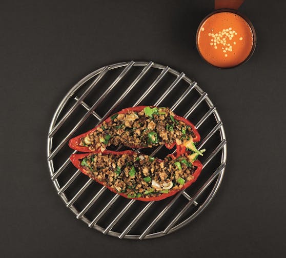 Gegrillte Paprika mit HERMANN Faschiertem