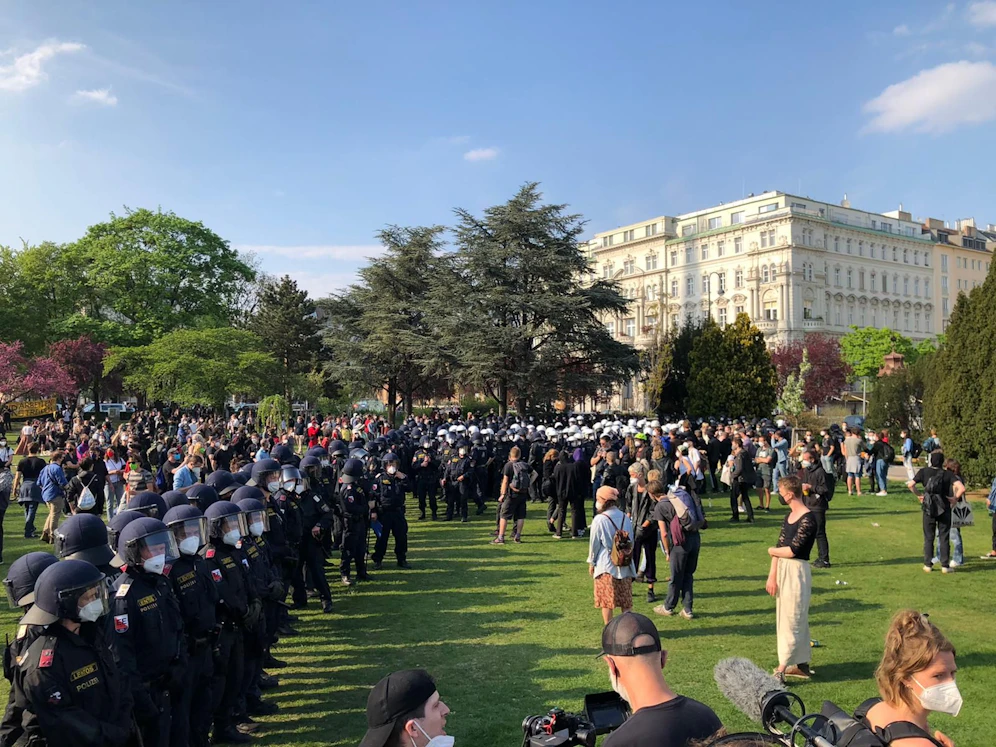 Die Polizei ging strikt gegen Kundgebungsteilnehmer vor.