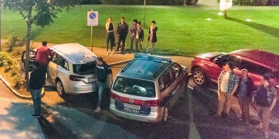 Die Polizei stellte die Jugendlichen zur Rede.